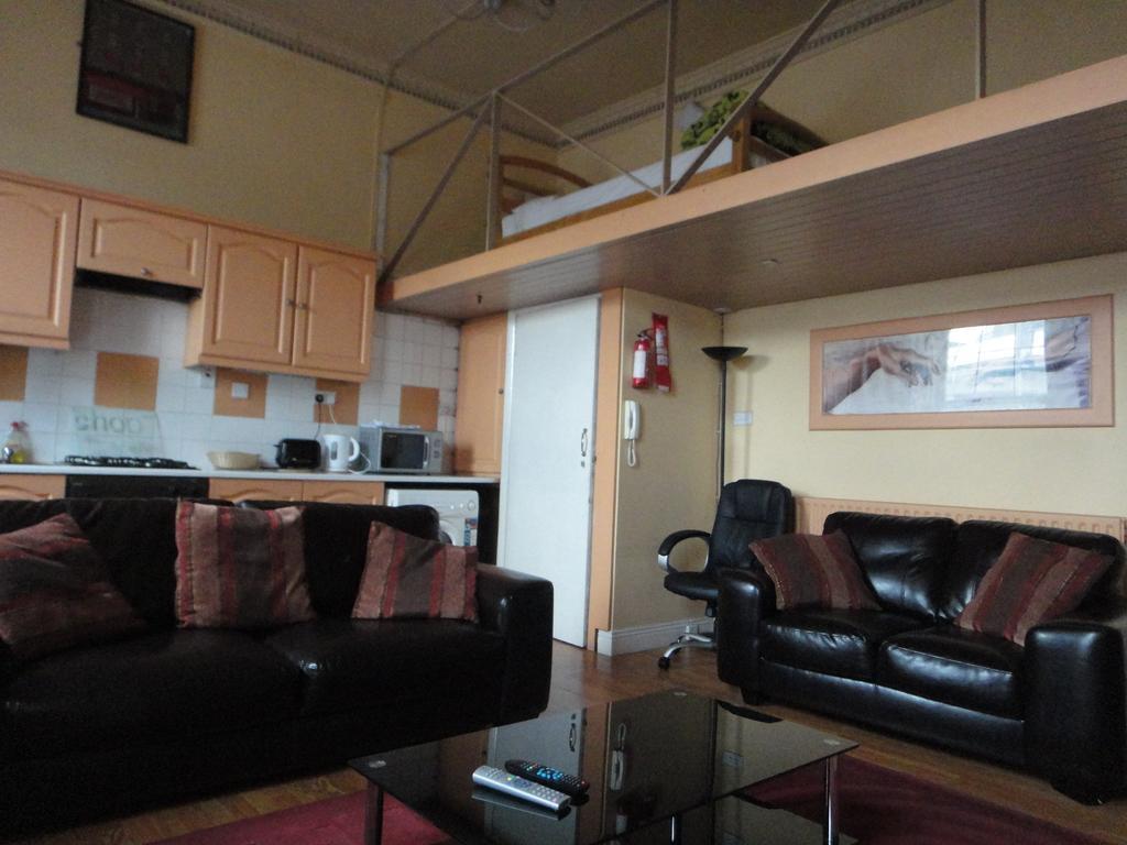 Inn On The Liffey Guesthouse Δουβλίνο Δωμάτιο φωτογραφία