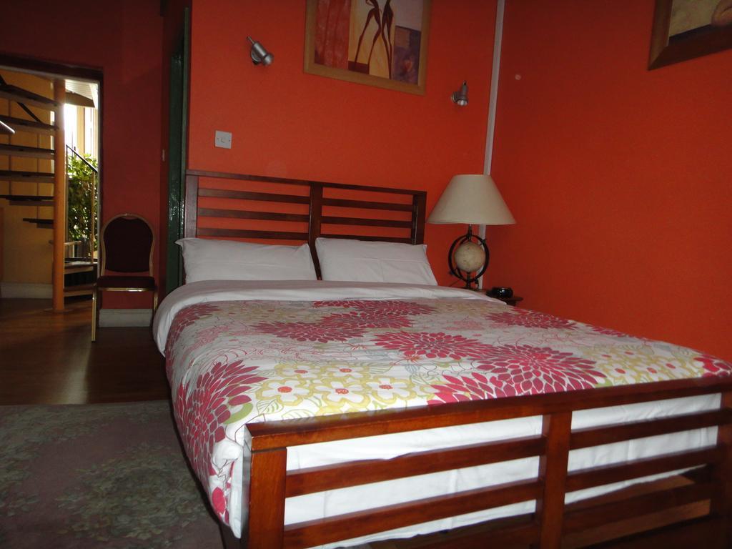 Inn On The Liffey Guesthouse Δουβλίνο Δωμάτιο φωτογραφία